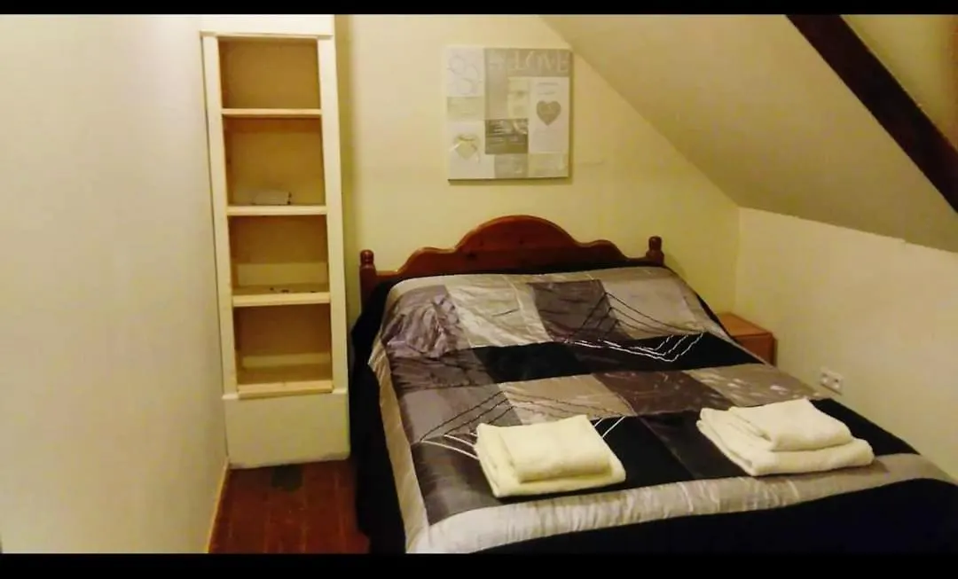 Gouarec Bed & Breakfast Lanrivain France