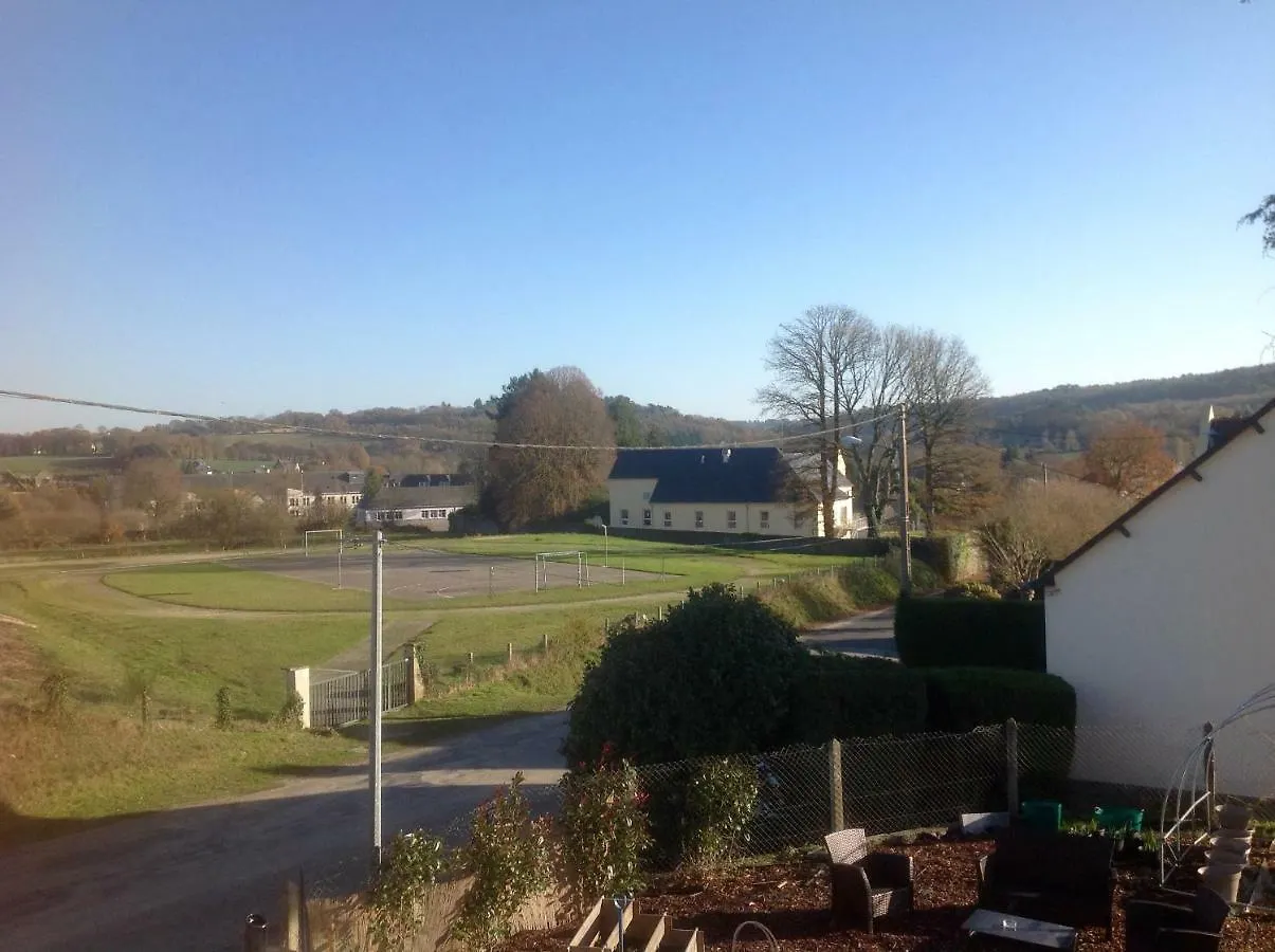 Gouarec Bed & Breakfast Lanrivain