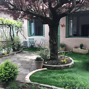 Le Beffroi Couette-café Millau